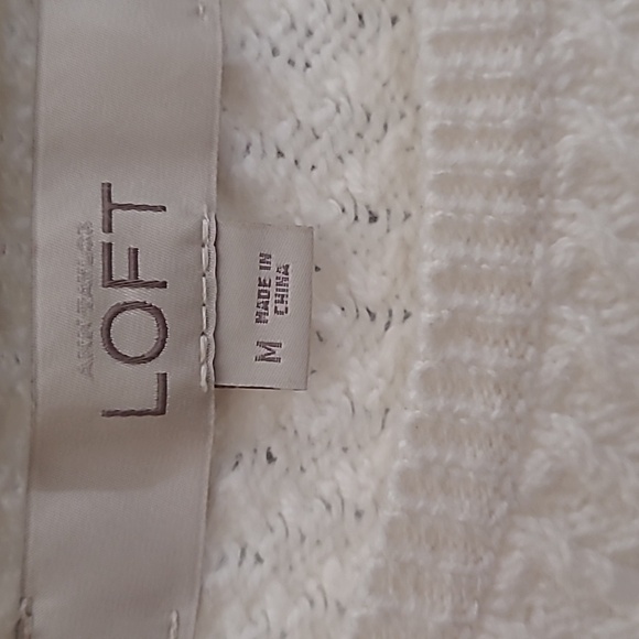 ANN TAYLOR LOFT Women's Cream Sweater Size Medium - Picture 2 of 7